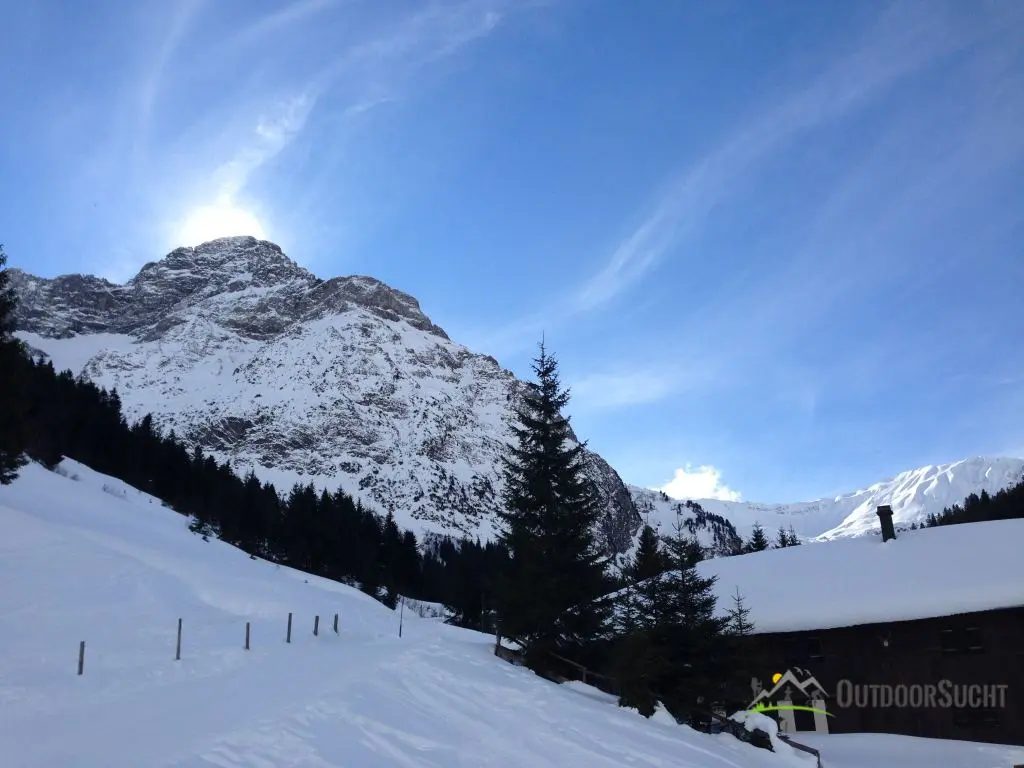 Winterwanderung zur Bärgundhütte im Kleinwalsertal